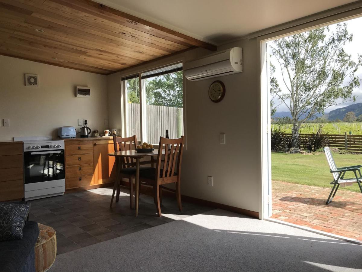 Vineyard Cottage In Blenheim On The Golden Mile ภายนอก รูปภาพ