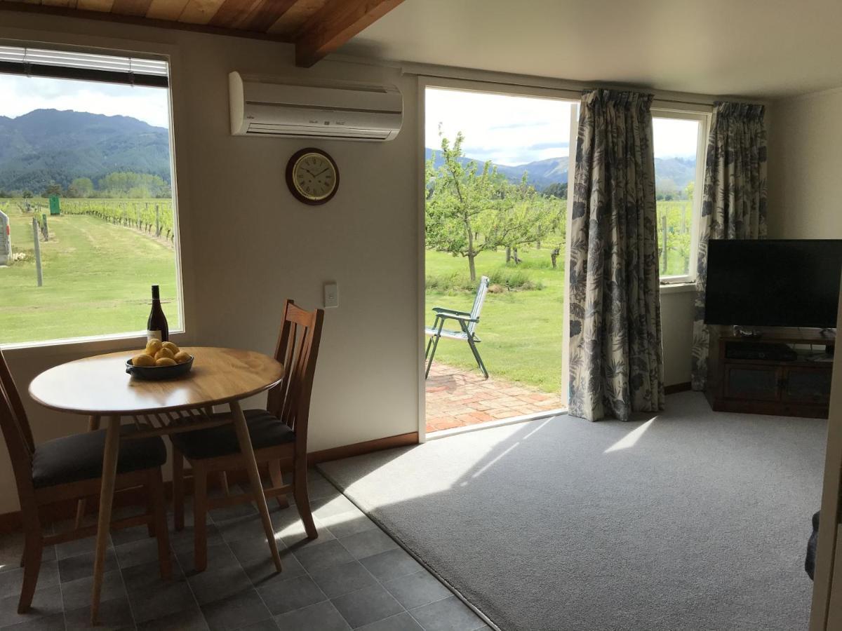 Vineyard Cottage In Blenheim On The Golden Mile ภายนอก รูปภาพ