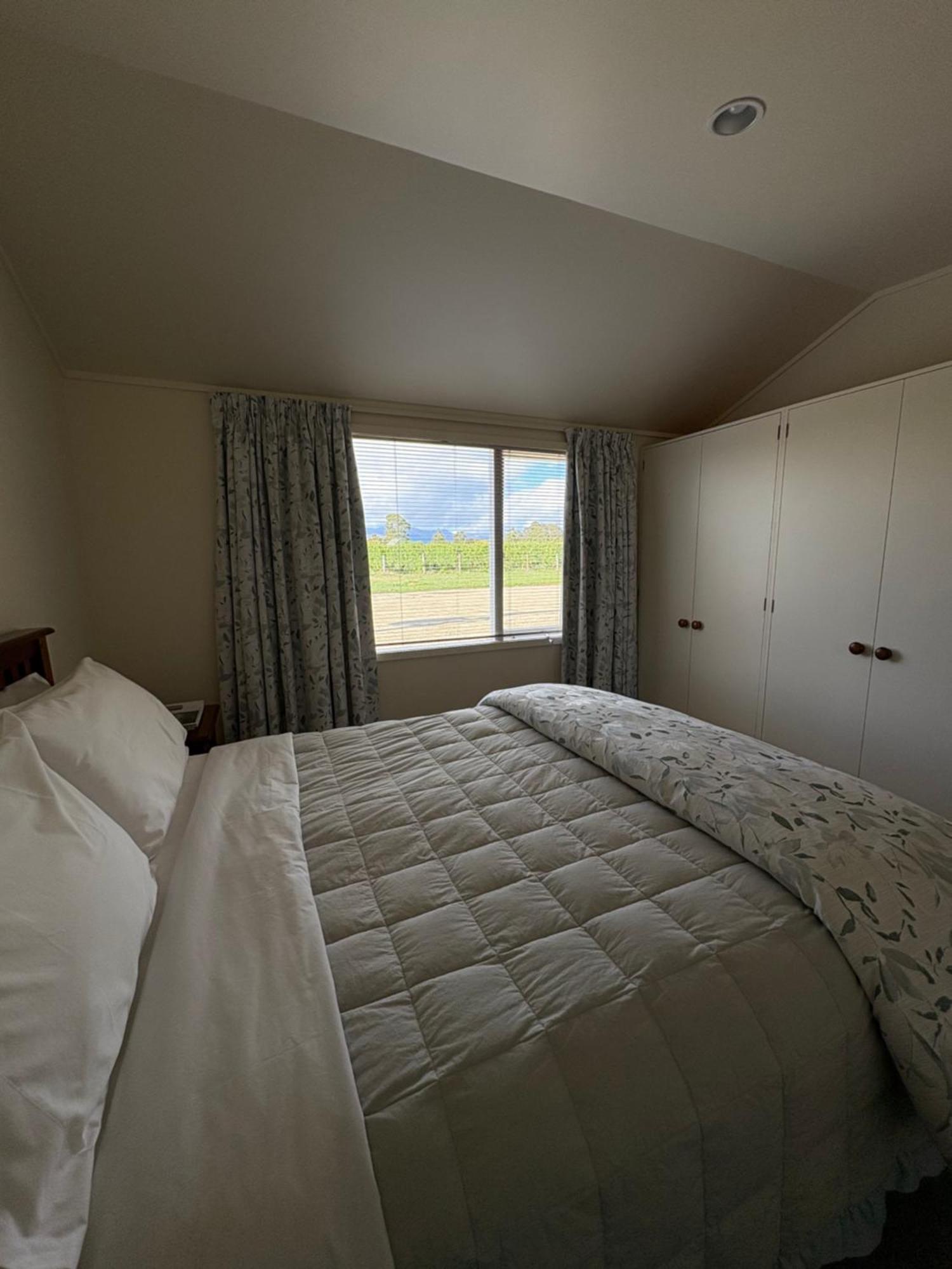 Vineyard Cottage In Blenheim On The Golden Mile ภายนอก รูปภาพ